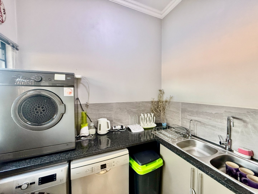 3 Bedroom Property for Sale in Melodie North West